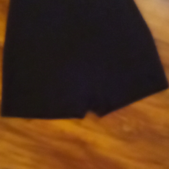 One piece - Picture 2 of 4